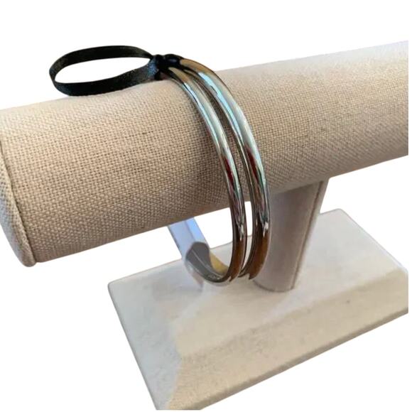 NWT LOFT Silvertone Finish 2 Bangle Bracelet Set - Picture 4 of 8